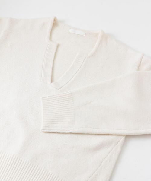 SENSE OF PLACE by URBAN RESEARCH（センスオブプレイスバイアーバンリサーチ）の「キーネックコクーンスリーブセーター（ニット/セーター・レディース・ブラック/ライトブルー/オフホワイト/グレー・ONE）」の12枚目の写真