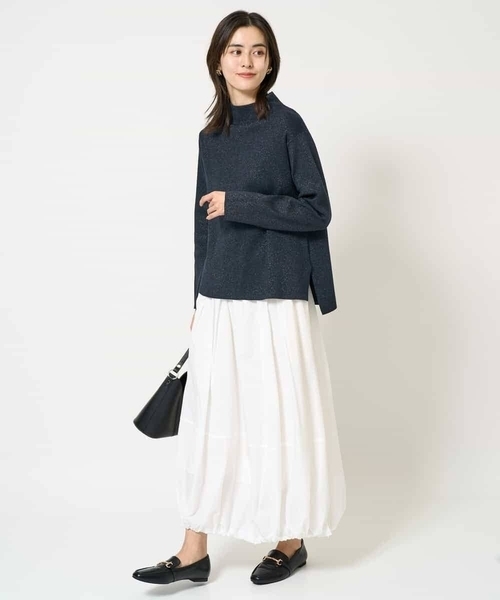 a.v.v(アーヴェヴェ)の「【WEB限定】バルーンスカート(スカート・レディース・チャコールグレー/ホワイト・38/40/36)」の5枚目の写真