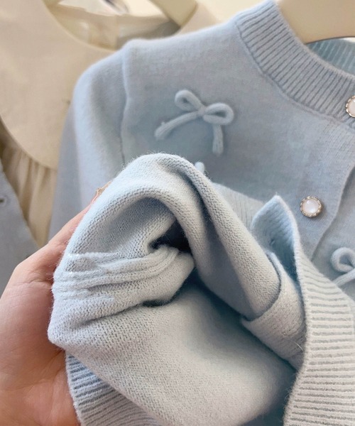 aimoha(アイモハ)の「【aimoha-KIDS-】キャンディースリーブリボンカーディガン(カーディガン/ボレロ・キッズ・ピンク/ブルー/オフホワイト・120/110/100/90/140/130)」の10枚目の写真