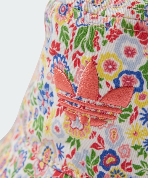 adidas(アディダス)の「adidas Originals × Liberty バケットハット キッズ / アディダスオリジナルス adidas Originals(ハット・キッズ・ホワイト系その他・SMALL/S)」の2枚目の写真