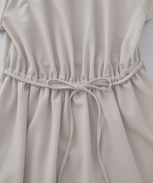 RANAN（ラナン）の「ウエストタックフレアワンピース（ワンピース・レディース・ブラック/グレイッシュベージュ/ネイビー/モカ・LL/L/M）」の10枚目の写真