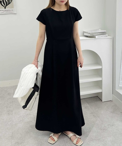 RANAN（ラナン）の「ウエストタックフレアワンピース（ワンピース・レディース・ブラック/グレイッシュベージュ/ネイビー/モカ・LL/L/M）」の13枚目の写真