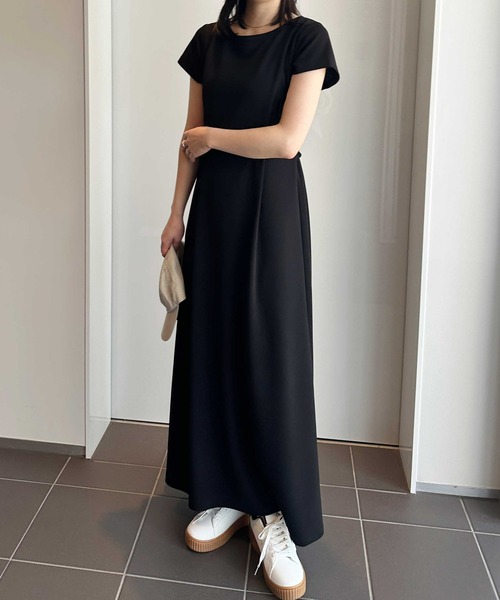 RANAN（ラナン）の「ウエストタックフレアワンピース（ワンピース・レディース・ブラック/グレイッシュベージュ/ネイビー/モカ・LL/L/M）」の12枚目の写真