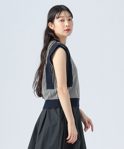 BEAMS HEART(ビームスハート)の「ストライプ ノースリーブ プルオーバー(ニット/セーター・レディース・ライトグレー/グリーン系その他4/ネイビー・FREE)」の1枚目の写真