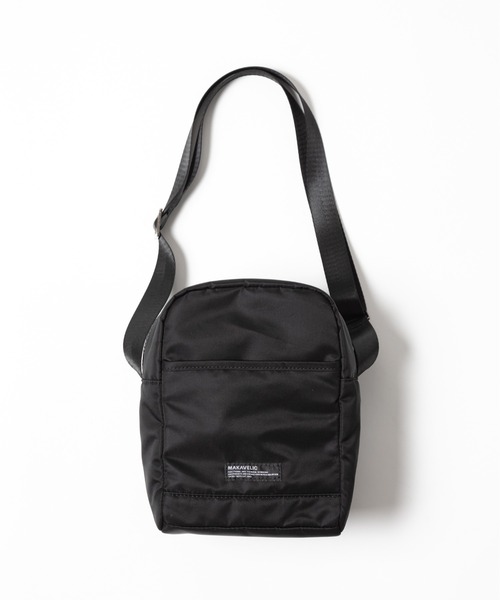 MAKAVELIC(マキャベリック)の「Grace Bottle Walking Shoulder Bag(ショルダーバッグ・メンズ・ブラック・ONESIZE)」の2枚目の写真