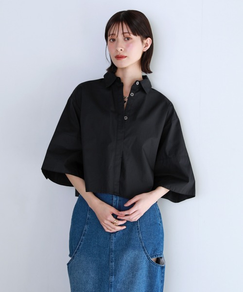 shetila(シェティラ)の「【2デザインから選べる】ワイドスリーブ クロップド 半袖オーバーシャツ(シャツ/ブラウス・レディース・ホワイト/ブルー/ブラック/ブルー系/ブラック系/ホワイト系・FREE)」の19枚目の写真