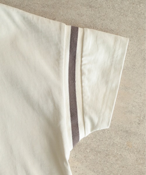 NOMBRE IMPAIR（ノンブルアンペール）の「ラインリブ綿天竺　フットボールTEE（Tシャツ/カットソー・レディース・ライトグレー/カーキ・FREE）」の6枚目の写真
