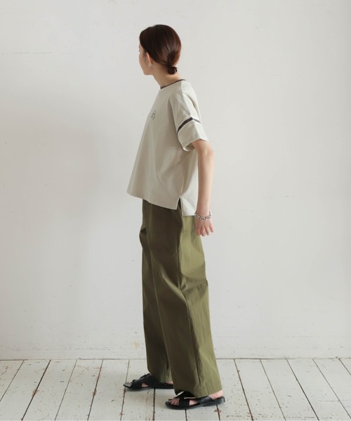 NOMBRE IMPAIR（ノンブルアンペール）の「ラインリブ綿天竺　フットボールTEE（Tシャツ/カットソー・レディース・ライトグレー/カーキ・FREE）」の9枚目の写真