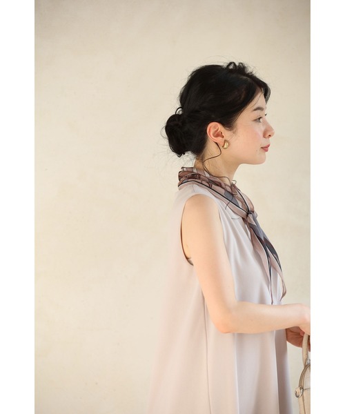 【新作上品エレガンス】HERMES ショルダーショール 華やかコーデ こちらの新作コーデもお気に入り🤍 ストールは今季Oliveカラーが