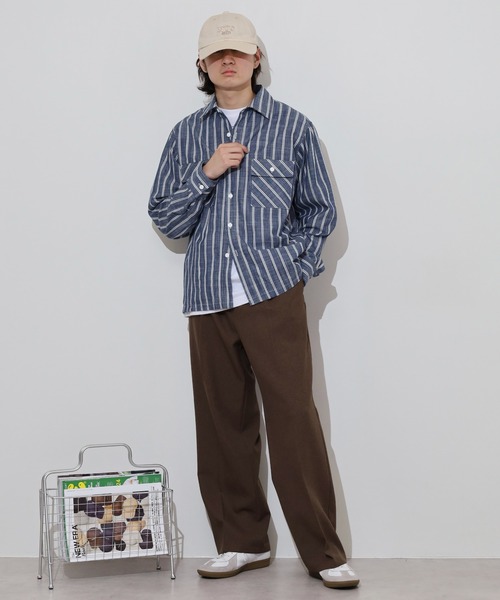 BIG MIKE(ビッグマイク)の「BIG MIKE シャンブレー ストライプ コットン長袖シャツ(シャツ/ブラウス・メンズ・ネイビー/ホワイト・M/L/XL)」の3枚目の写真