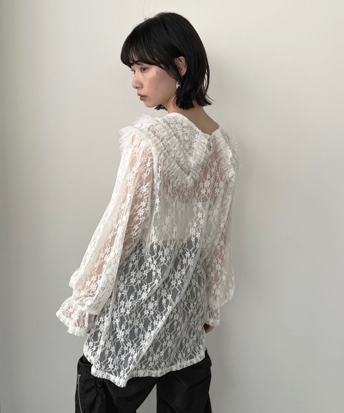 Jewelobe(ジュエローブ)の「ダブルピューリタンカラーレースチュニック(シャツ/ブラウス・レディース・ブラック/ホワイト・FREE)」の5枚目の写真