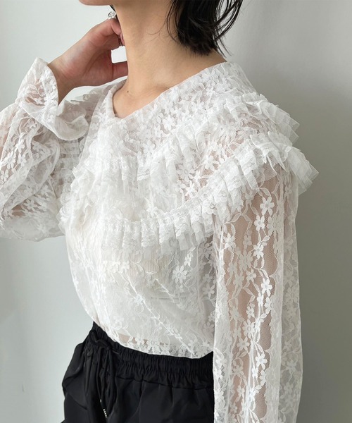 Jewelobe(ジュエローブ)の「ダブルピューリタンカラーレースチュニック(シャツ/ブラウス・レディース・ブラック/ホワイト・FREE)」の7枚目の写真