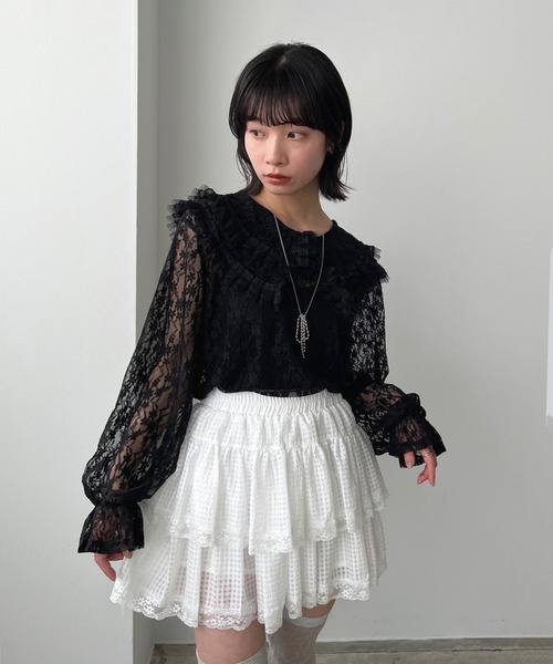 Jewelobe(ジュエローブ)の「ダブルピューリタンカラーレースチュニック(シャツ/ブラウス・レディース・ブラック/ホワイト・FREE)」の13枚目の写真