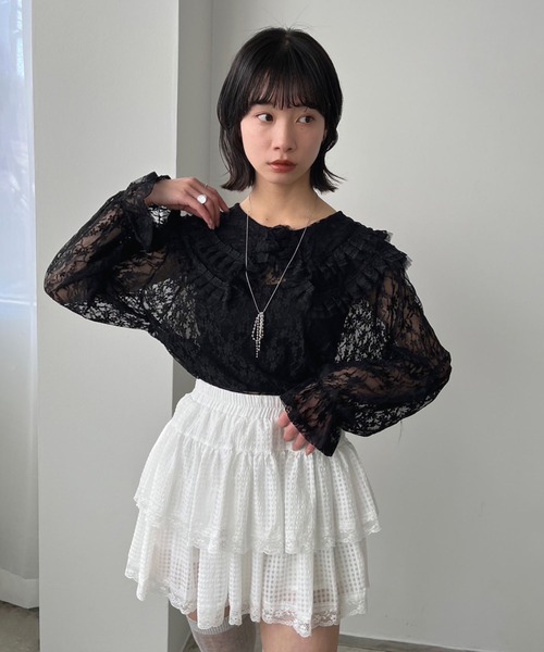 Jewelobe(ジュエローブ)の「ダブルピューリタンカラーレースチュニック(シャツ/ブラウス・レディース・ブラック/ホワイト・FREE)」の14枚目の写真