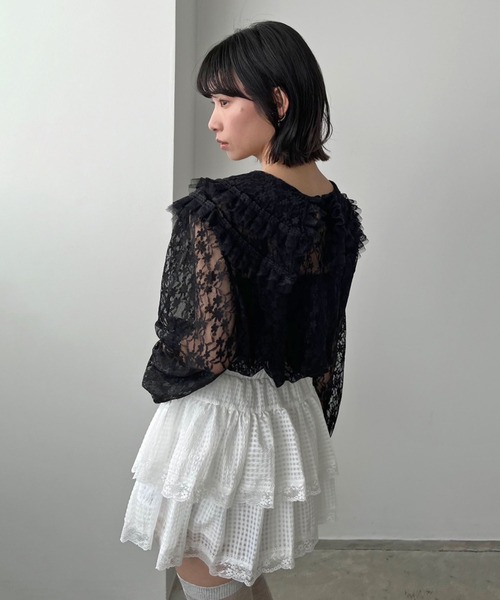 Jewelobe(ジュエローブ)の「ダブルピューリタンカラーレースチュニック(シャツ/ブラウス・レディース・ブラック/ホワイト・FREE)」の15枚目の写真