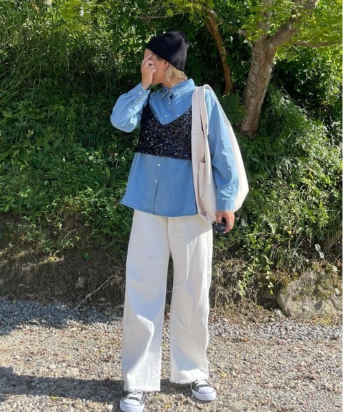 Belle Cie(ベルシー)の「テロンと落ち感 デニムシャツ レディース 長袖 羽織り トップス 体型カバー 薄手 とろみ ライトオンス 春(シャツ/ブラウス・レディース・ネイビー/ブルー・M/L/XL)」の16枚目の写真