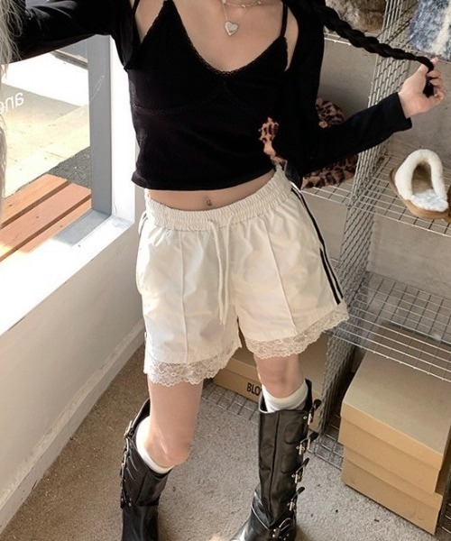 【THEAIRTOWN】サイドライン レース サテン ショートパンツ 裾レース サイドラインショートパンツ(BQ)（その他パンツ