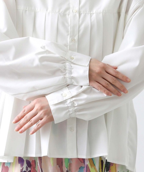 Gready Brilliant(グレディブリリアン)の「ブロードプリーツシャツ(シャツ/ブラウス・レディース・サックスブルー/オフホワイト・FREE)」の6枚目の写真