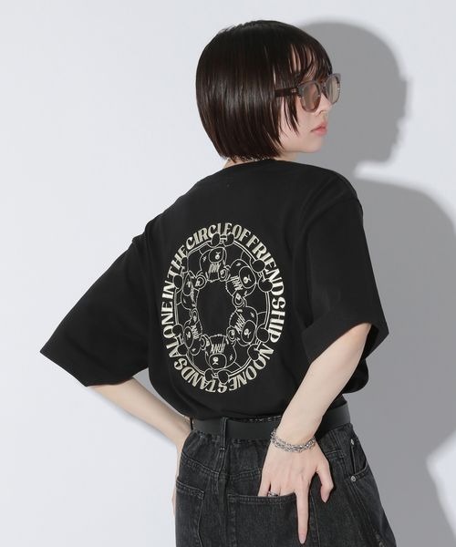 Anui(アニュイ)の「【UNISEX/3サイズ展開】サークルGRMベアTシャツ(Tシャツ/カットソー・レディース・ピンク/オフホワイト/ブラック・MEDIUM/LARGE/SMALL)」の2枚目の写真
