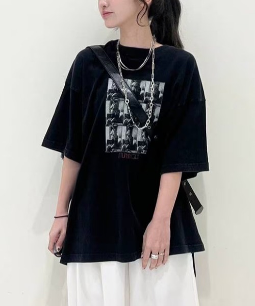 JEANASIS(ジーナシス)の「フォトグラフヴィンテージプリント TEE/459332(Tシャツ/カットソー・レディース・スミクロ/ブラック/ホワイト・MEDIUM/LARGE)」の3枚目の写真