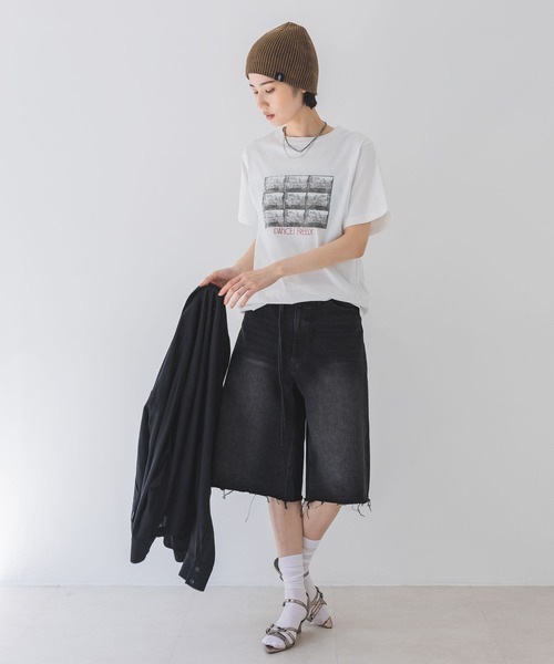 JEANASIS(ジーナシス)の「フォトグラフヴィンテージプリント TEE/459332(Tシャツ/カットソー・レディース・スミクロ/ブラック/ホワイト・MEDIUM/LARGE)」の20枚目の写真