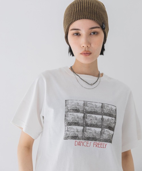 JEANASIS(ジーナシス)の「フォトグラフヴィンテージプリント TEE/459332(Tシャツ/カットソー・レディース・スミクロ/ブラック/ホワイト・MEDIUM/LARGE)」の22枚目の写真