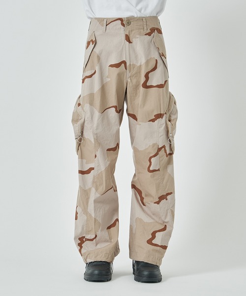 NVRFRGT(ネヴァーフォーゲット)の「【NVRFRGT】3D TWISTED CARGO PANTS(カーゴパンツ・メンズ・その他3・2/1)」の2枚目の写真