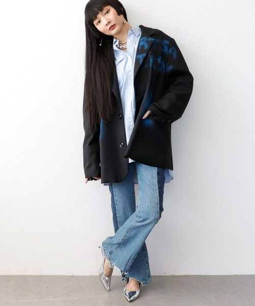 Three Four Time（ｽﾘｰﾌｫｰﾀｲﾑ）の「スプレーロゴプリントジャケット（テーラードジャケット・レディース・ブラック・FREE）」の10枚目の写真