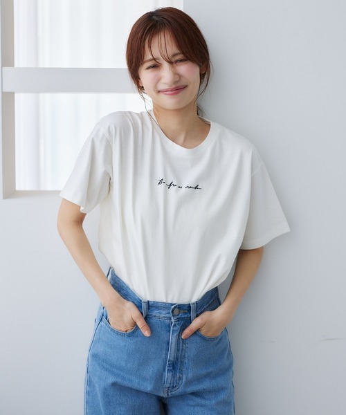 mysty woman（ミスティウーマン）の「【花盛友里さんコラボ】コラボフォトレギュラーTシャツ 493894（Tシャツ/カットソー・レディース・グリーン/ピンク/オフホワイト/ホワイト・FREE）」の5枚目の写真