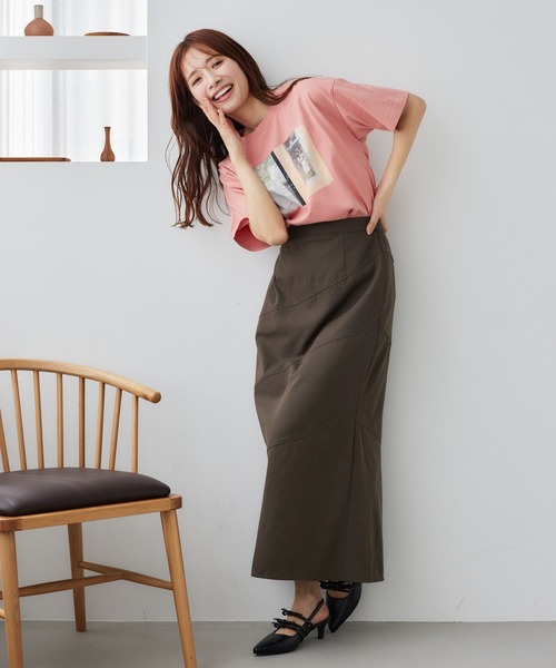 mysty woman（ミスティウーマン）の「【花盛友里さんコラボ】コラボフォトレギュラーTシャツ 493894（Tシャツ/カットソー・レディース・グリーン/ピンク/オフホワイト/ホワイト・FREE）」の11枚目の写真