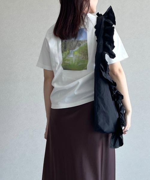 mysty woman（ミスティウーマン）の「【花盛友里さんコラボ】コラボフォトレギュラーTシャツ 493894（Tシャツ/カットソー・レディース・グリーン/ピンク/オフホワイト/ホワイト・FREE）」の19枚目の写真
