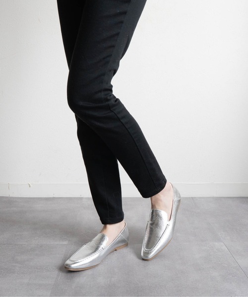 Fabby fabby（ファビィーファビィー）の「ローファーサイドメタルシューズ（ローファー・レディース・シルバー/ベージュ/オフホワイト/ブラック・SMALL/LARGE/MEDIUM）」の14枚目の写真