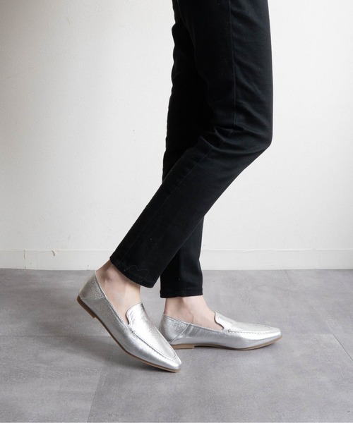 Fabby fabby（ファビィーファビィー）の「ローファーサイドメタルシューズ（ローファー・レディース・シルバー/ベージュ/オフホワイト/ブラック・SMALL/LARGE/MEDIUM）」の15枚目の写真