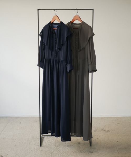 My shawty(マイシャウティー)の「big collar chiffon dress(ドレス・レディース・グレー/ネイビー・FREE)」の3枚目の写真