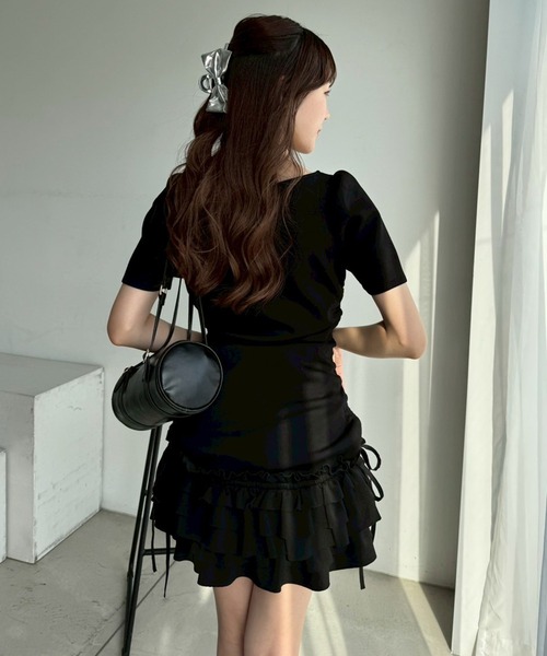 【美品/タグ付き】 NICE CLAUP ドロスカットミニワンピ(ブラック) くびれ爆誕】カットフリルドロストミニワンピース(ワンピース