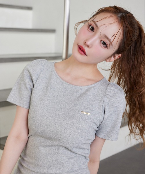 one after another NICE CLAUP(ワンアフターアナザーナイスクラップ)の「【くびれ爆誕】カットフリルドロストミニワンピース(ワンピース・レディース・オフホワイト/杢グレー/ブラック・FREE)」の7枚目の写真