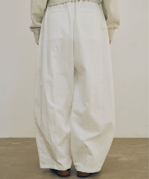 lit（リット）の「Dart Cocoon Easy Pants（その他パンツ・レディース・ブラック/ブラウン/オフホワイト・FREE）」の8枚目の写真