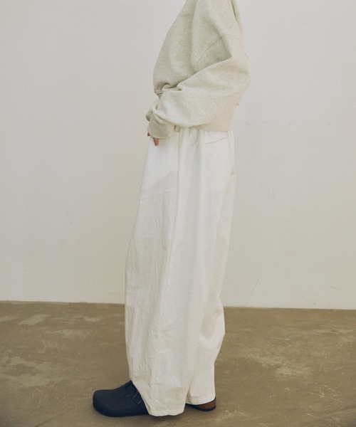 lit（リット）の「Dart Cocoon Easy Pants（その他パンツ・レディース・ブラック/ブラウン/オフホワイト・FREE）」の6枚目の写真