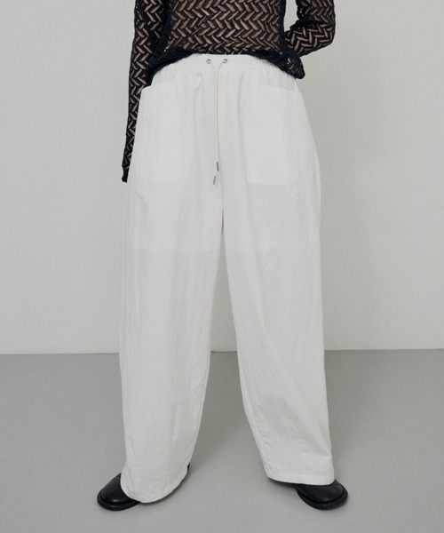 lit（リット）の「Dart Cocoon Easy Pants（その他パンツ・レディース・ブラック/ブラウン/オフホワイト・FREE）」の10枚目の写真