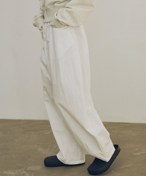 lit（リット）の「Dart Cocoon Easy Pants（その他パンツ・レディース・ブラック/ブラウン/オフホワイト・FREE）」の7枚目の写真