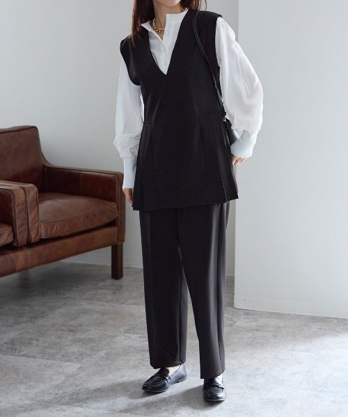 TRIANGLE PALETTE（トライアングルパレット）の「サイドプリーツデザインベスト / セットアップ対応（スーツベスト・レディース・グレー/アイボリー/ブラック・FREE）」の12枚目の写真