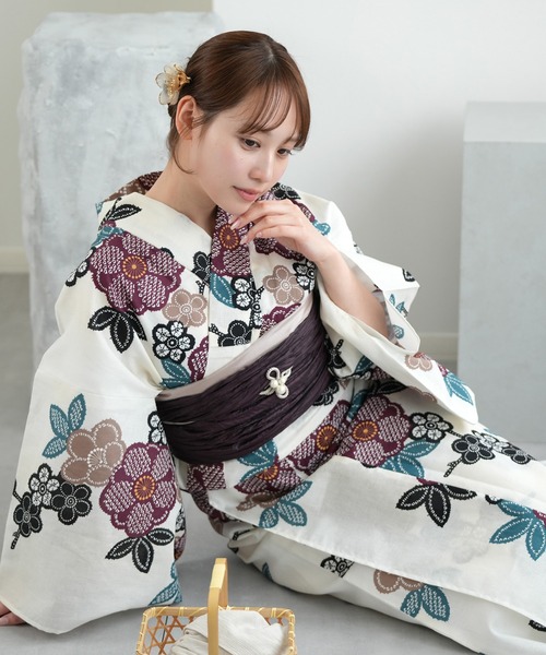 utatane（ウタタネ）の「選べる浴衣3点セット utataneオリジナル 国内染色（浴衣・レディース・ホワイト系1/ブラウン系1/ホワイト系2/ベージュ系1/ベージュ系3/ホワイト系3/グリーン系1/ブルー系2/ベージュ系2/グレー系1/ホワイト系4/ブルー系1/イエロー系1/ホワイト系6/ホワイト系5/グレー系2/ブラック系1/ブルー系3/ネイビー系1/グリーン系2・FREE）」の4枚目の写真