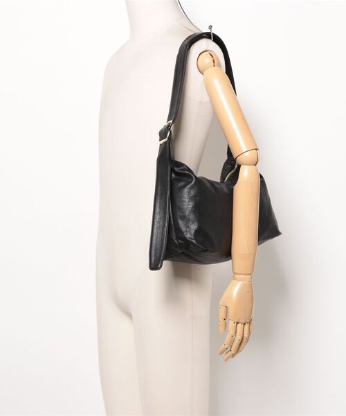 Elura（エルーラ）の「ソフトフェイクレザーミニＢＡＧ/326227（ハンドバッグ・レディース・イエロー/ブラック/ホワイト・ONE SIZE）」の19枚目の写真