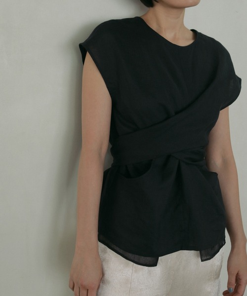 アンヌーク　Linen Cachecoeur Tops ベージュ アンヌーク Linen Cachecoeur Tops ベージュ