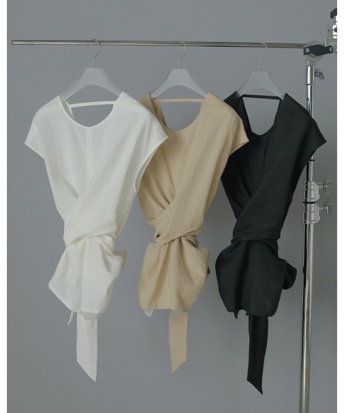 anuke（アンヌーク）の「Linen Cachecoeur Tops（Tシャツ/カットソー・レディース・ホワイト/ベージュ/ブラック・FREE）」の14枚目の写真