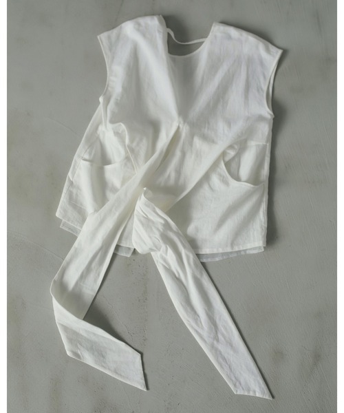 anuke（アンヌーク）の「Linen Cachecoeur Tops（Tシャツ/カットソー・レディース・ホワイト/ベージュ/ブラック・FREE）」の4枚目の写真