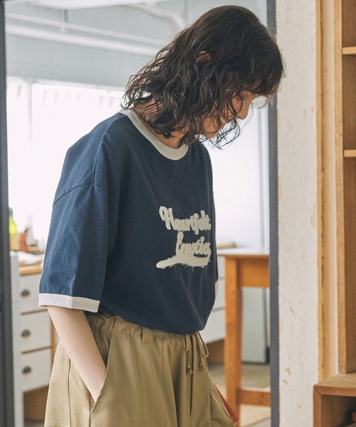 パッチ刺繍 メッセージロゴ リンガー半袖Tシャツ MONO-MART LADY'S