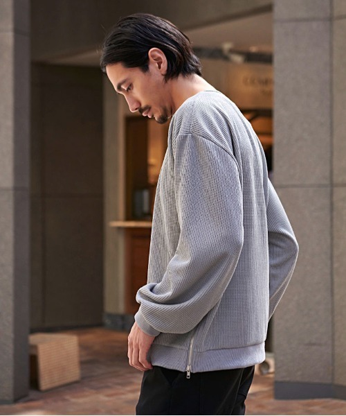 CavariA(キャバリア)の「『CavariA/キャバリア』サイドZIPクルーネック長袖TEE(Tシャツ/カットソー・メンズ・ブルー/グレー/ネイビー/ブラック・L/M)」の7枚目の写真