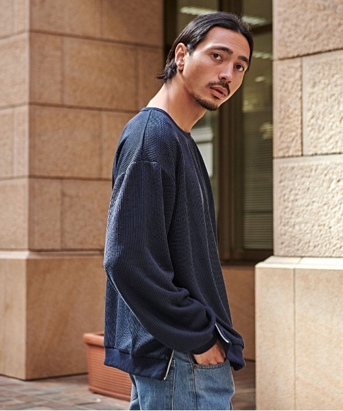 CavariA(キャバリア)の「『CavariA/キャバリア』サイドZIPクルーネック長袖TEE(Tシャツ/カットソー・メンズ・ブルー/グレー/ネイビー/ブラック・L/M)」の11枚目の写真