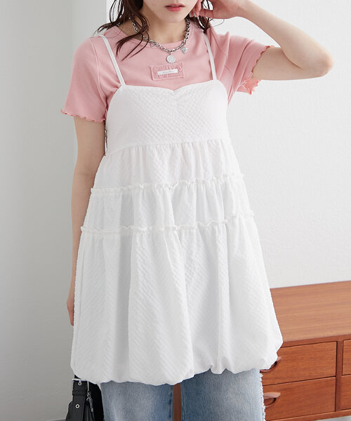 w closet（ダブルクローゼット）の「【5色展開】フリルネーム付きリブT（Tシャツ/カットソー・レディース・レッド/ピンク/サックスブルー/チャコールグレー/オフホワイト・FREE）」の10枚目の写真